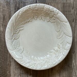 William Sonoma Herb Elegant Cream Plate